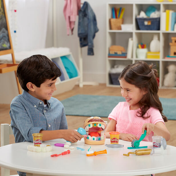Play-Doh Zubař Drill 'n' Fill