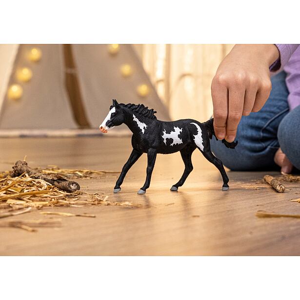 Schleich Valach paint horse